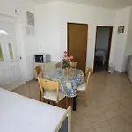 Apartamento Roza Miškovići