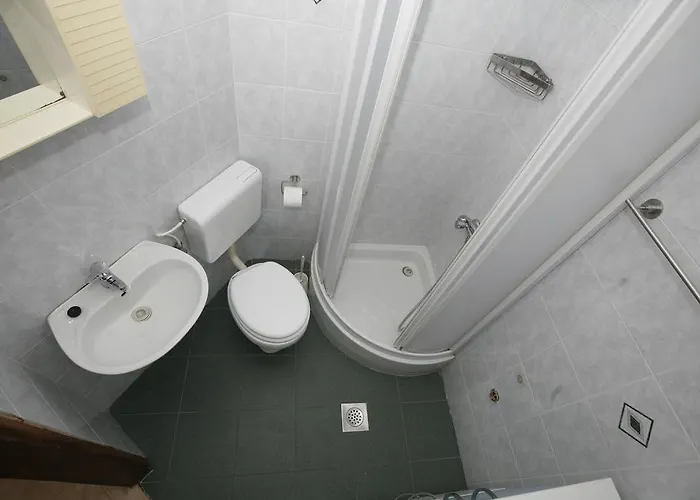 شقة Roza Miškovići