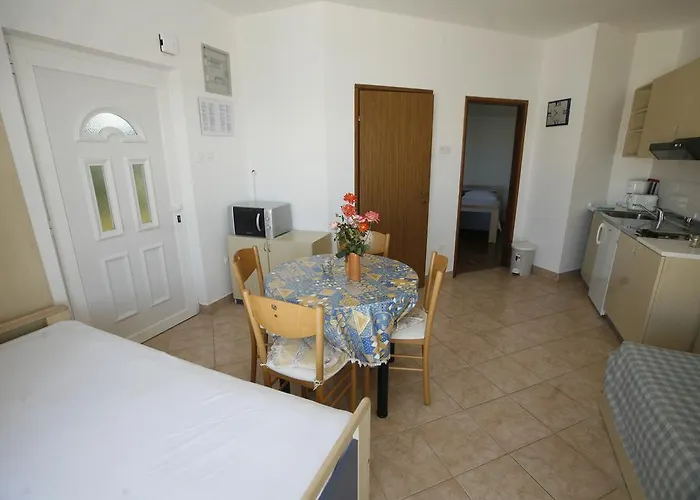 شقة Roza Miškovići